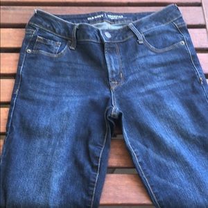 Medium wash skinny jeans